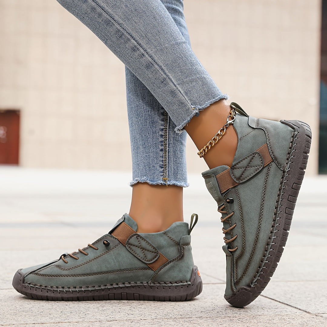 Elegant Women's Sneakers - Breathable Slip-On Design for Everyday Comfort 1