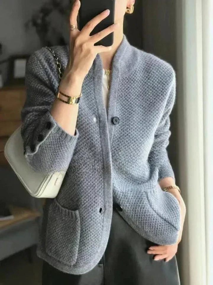 Women's Cardigan Sweater, Button-Front Knit Cardigan with Elegant Contrast Buttons, Perfect for Layering 1